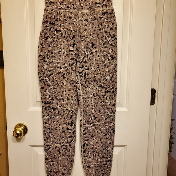 Athleta Pants & Jumpsuits Athleta Salutation Textured Jogger Poshmark
